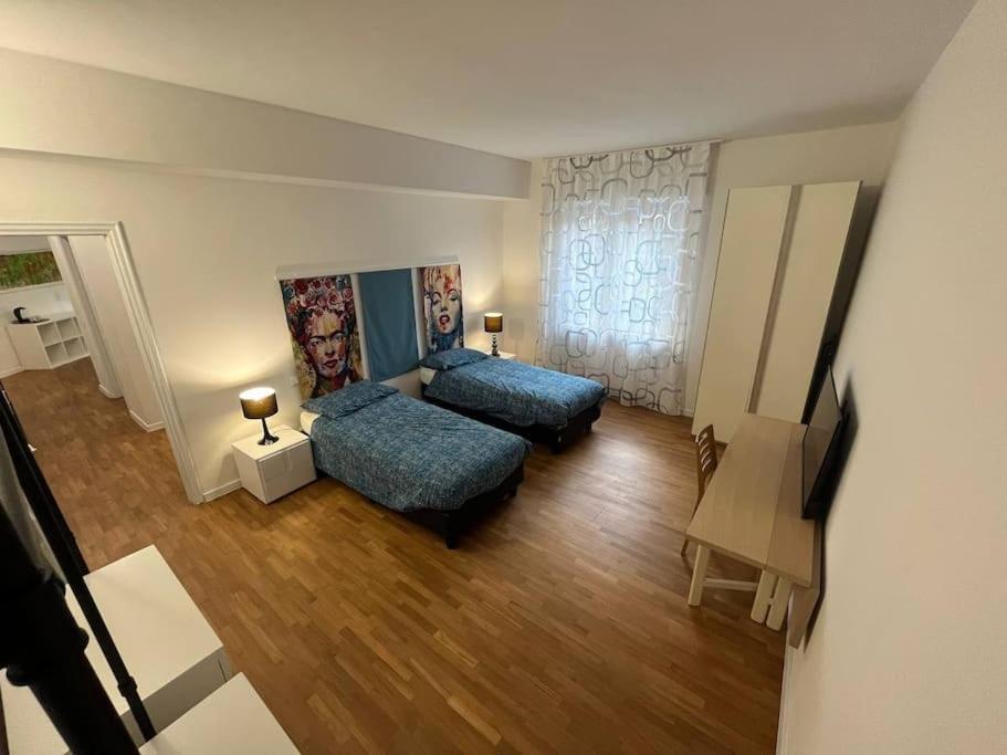 Appartamento Spazioso In Centro Piacenza Ngoại thất bức ảnh
