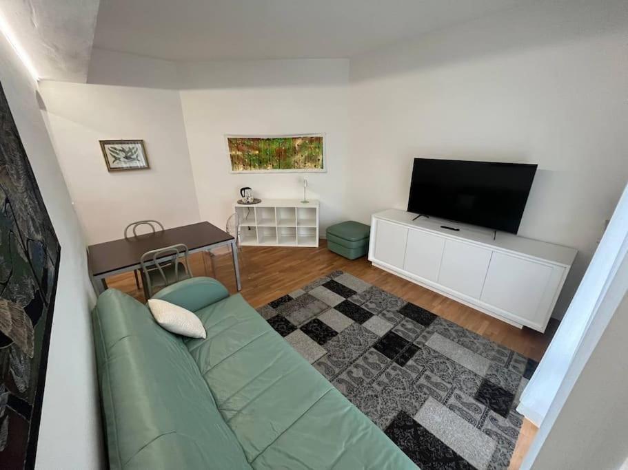 Appartamento Spazioso In Centro Piacenza Ngoại thất bức ảnh