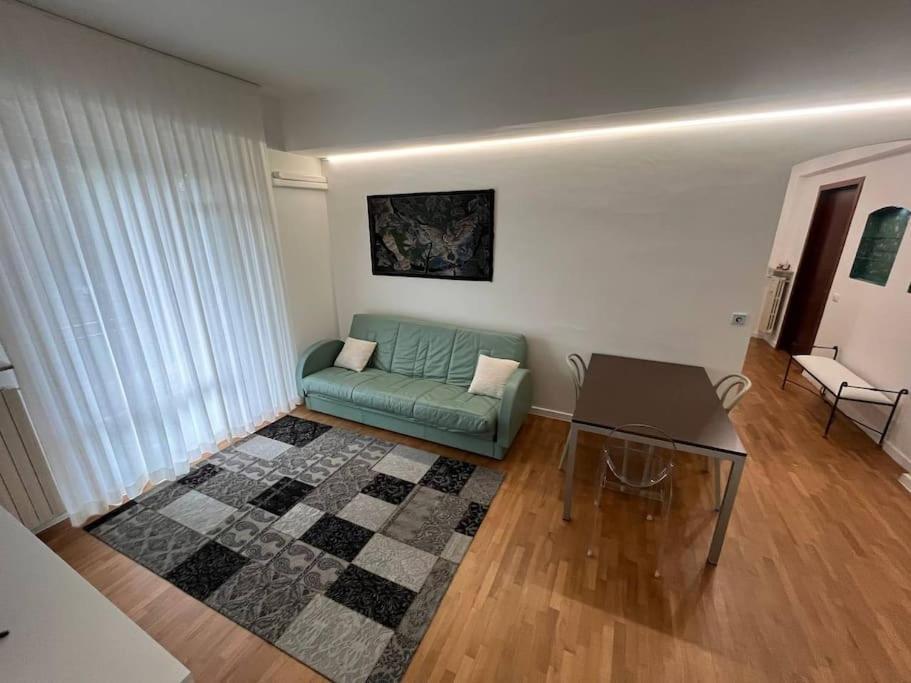Appartamento Spazioso In Centro Piacenza Ngoại thất bức ảnh